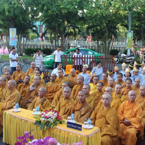 BTS GHPGVN Q.Phú Nhuận long trọng tổ chức Đại lễ Phật đản PL.2562 tại Quan Âm Tu Viện